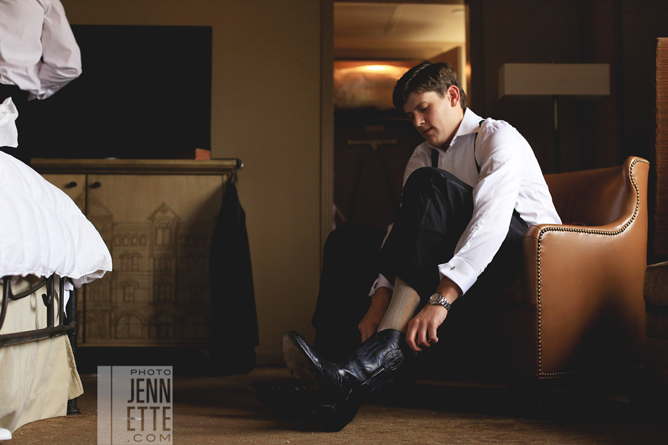 driskill hotel wedding photography - http://yonder.photojennette.com/driskill-hotel-wedding-photography-whitney-mark