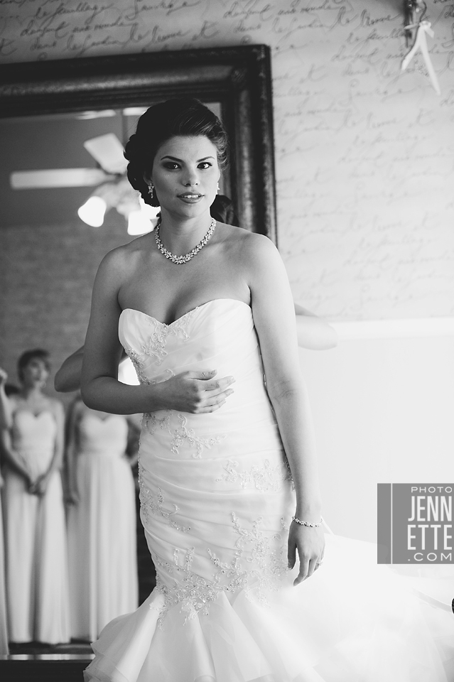 vintage villas wedding photography | http://yonder.photojennette.com/vintage-villas-wedding-photography-julie-brandon